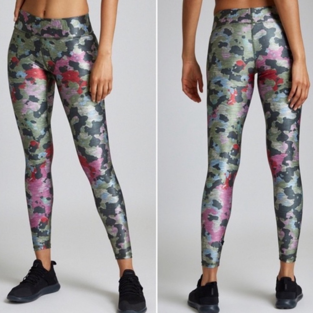 NWOT - Terez high shine spandex printed legging